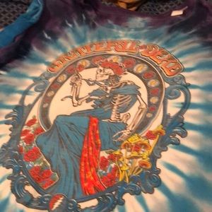 Tye dye Grateful Dead T-shirt